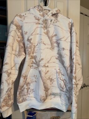 COMFORT CAMO Hooded Sweater in Cream and Light Brown